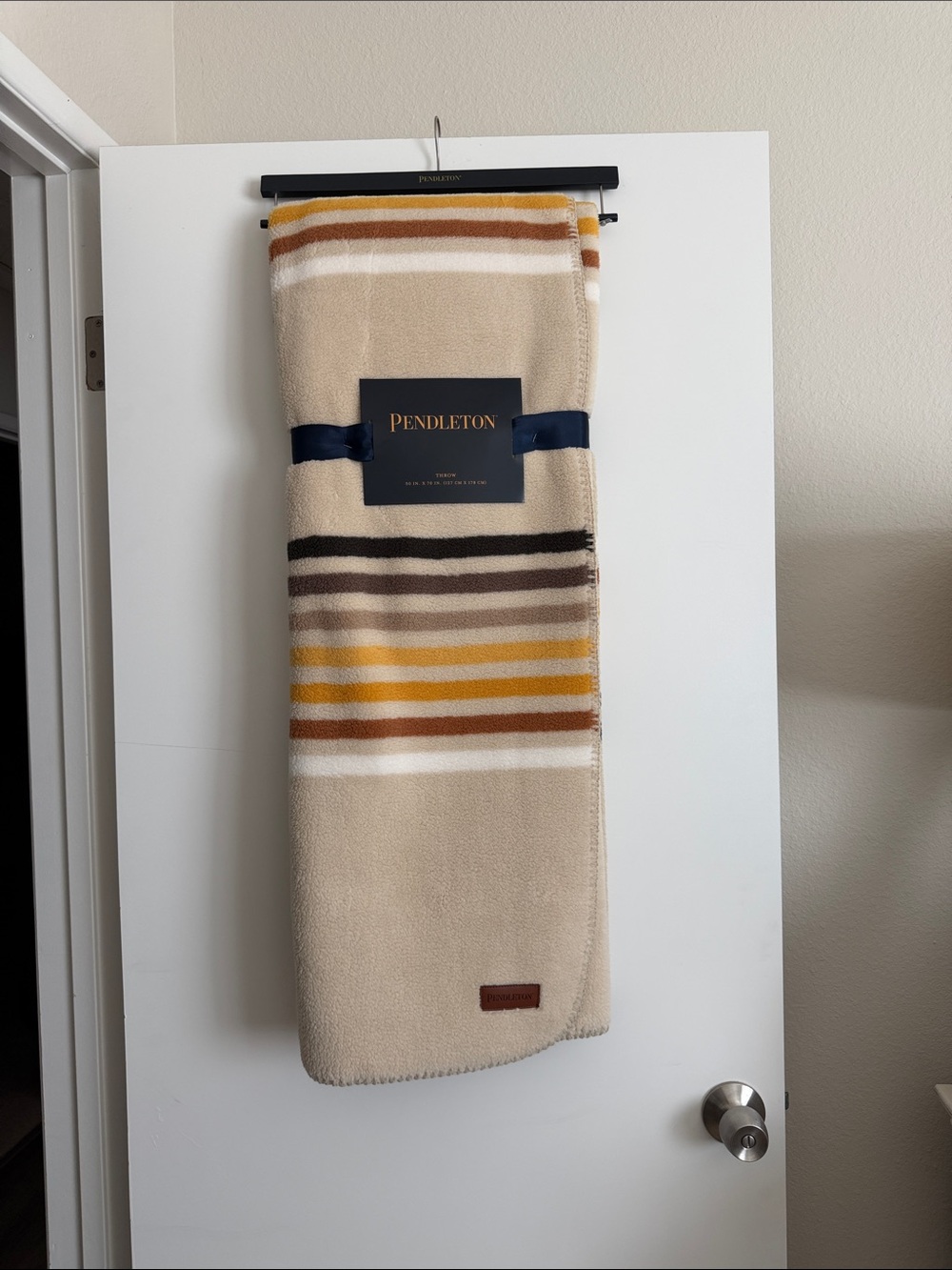 NWT Pendleton Throw Blanket